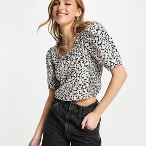 Levi's prairie puff sleeve blouse in dark floral smocked crop top Cottagecore L